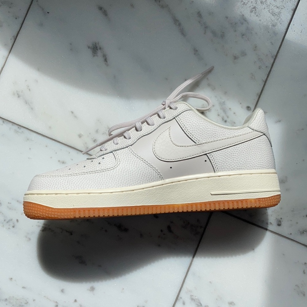 Nike Air Force 1 ‘07 Seasonal Sneakers - Picture 3 of 16